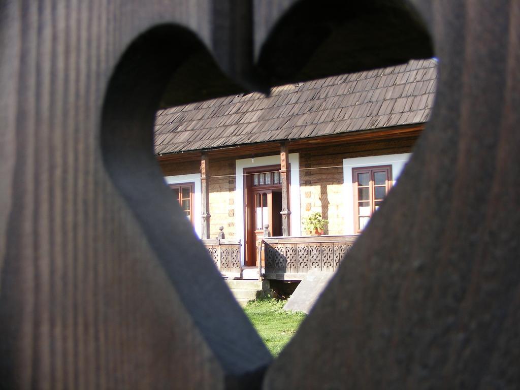 فيلا Casa Bunicii Din Bucovina فاما الغرفة الصورة